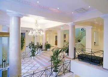Hotel My